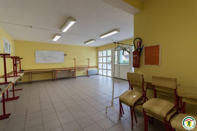 31G400525-50b2c791326448178a1ff6f208e846da