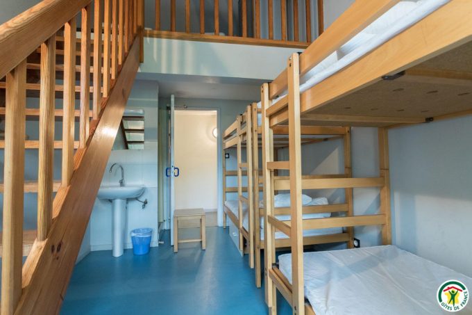 31G400525-5a9dc0bfb4eb4d8db11b54d163e5cbb4