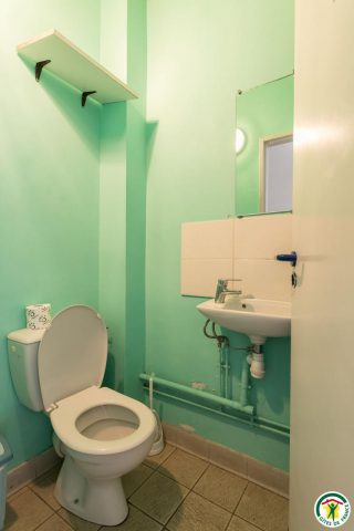 31G400525-a60e39020c3d4685aa1423c85d42e2c0