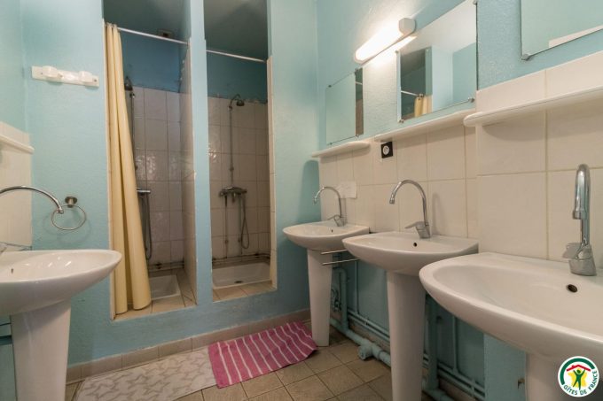 31G400525-b57ac78f1bd542c383e3eede8250323d