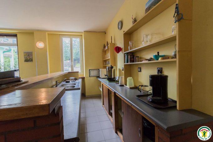 31G400525-dea4ad81fe4647f18460ee235dc6bccd