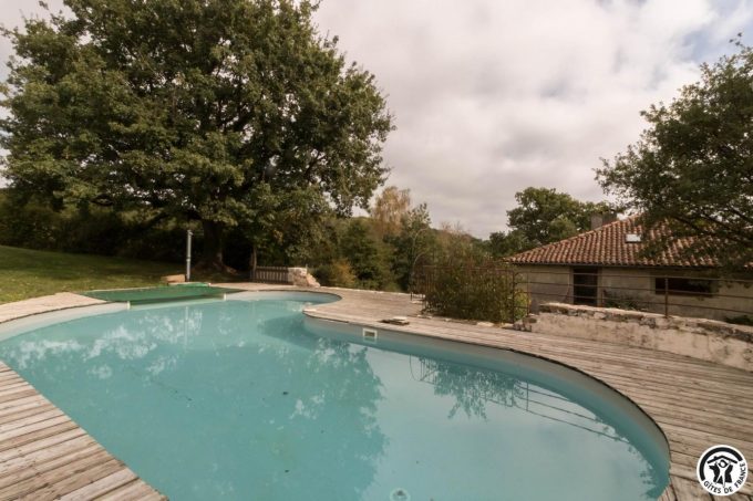 31G400541-00abef269f3d48db874c52a27205efe6