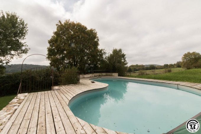 31G400541-0273456aa5b945488994f35e4ef836fa