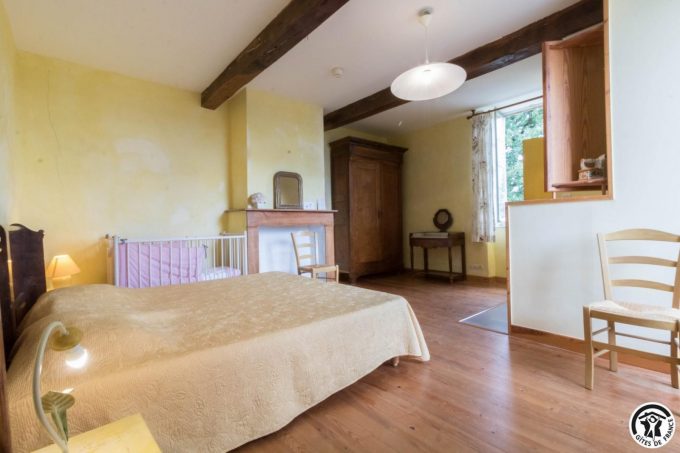 31G400541-07460d76f585490ca86d58f4f00ba32d