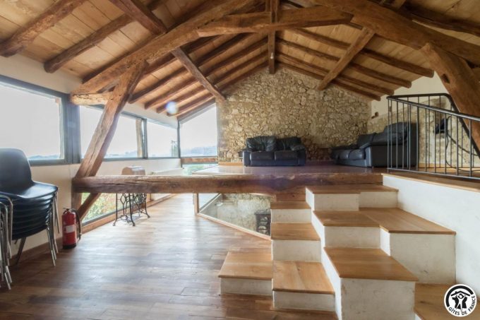 31G400541-0dfba400306b4fd89ae25b12927e8a31