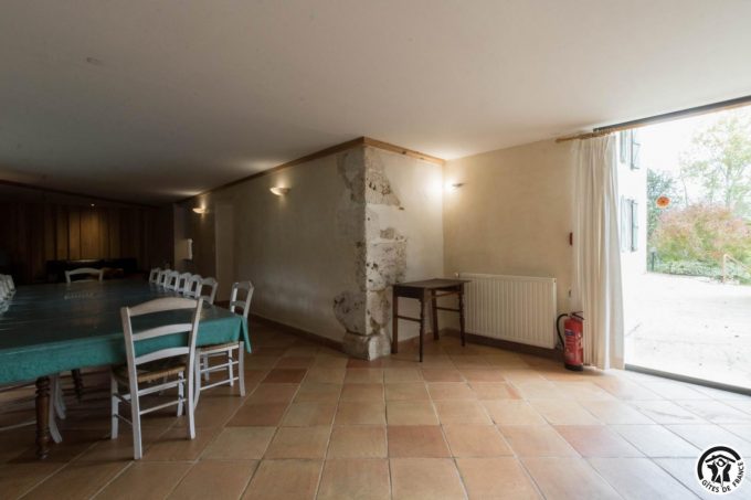 31G400541-212d918e0719481bbe43472ce0e6dd85