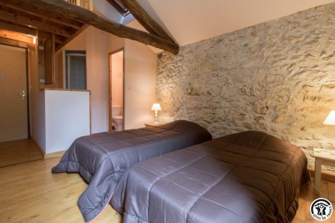 31G400541-3d00098ec55648439a3ade29b0865433