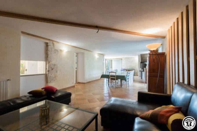 31G400541-6d52ab7fd8dd40d099c4baed4bb378f8