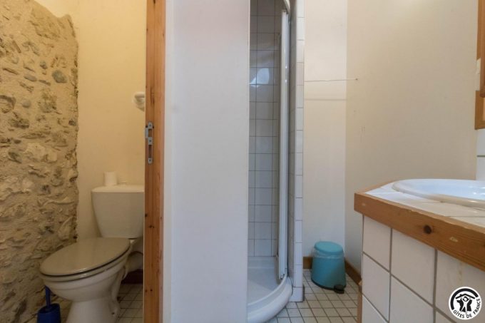 31G400541-ac9776a3471f4c18a374f452ddf8903b