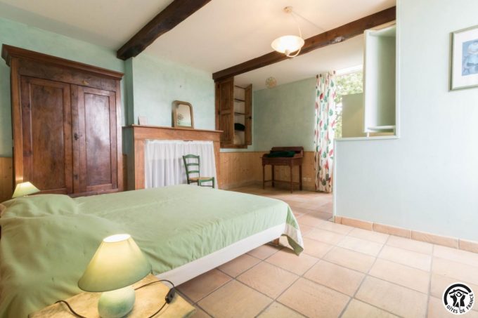 31G400541-b611b504949643b4bb452bf07aa776a4