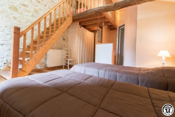 31G400541-b7b30a5ed73e4d47bf1ba57bd9428c1b