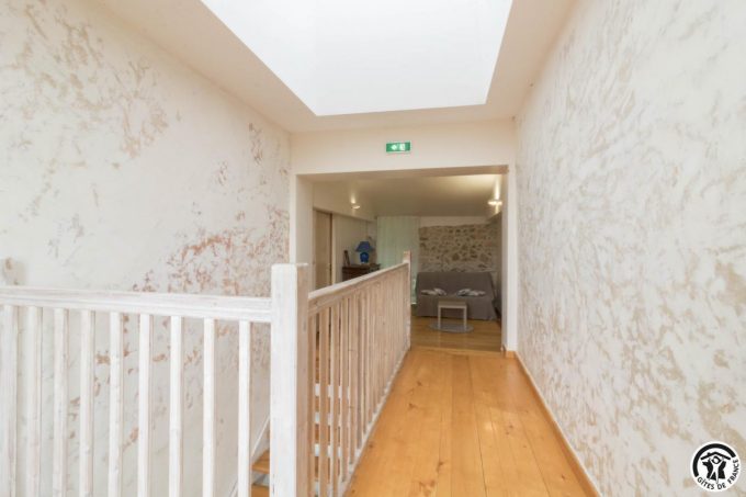 31G400541-bd6df79403ea4274999f9eda9a30c853