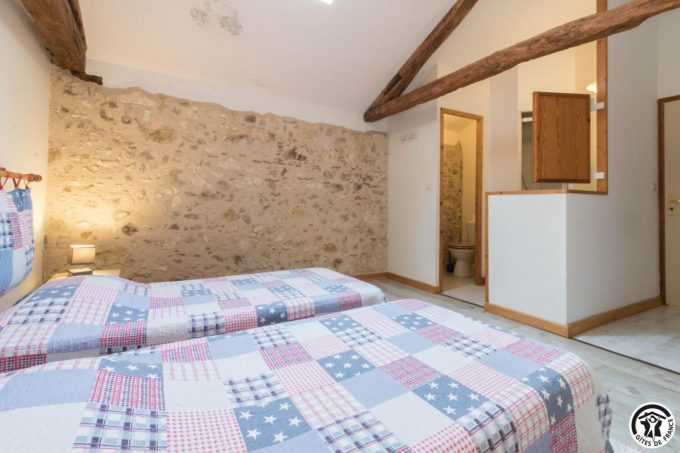 31G400541-c3ae94b0ddb444338ab7952b8f9b2807