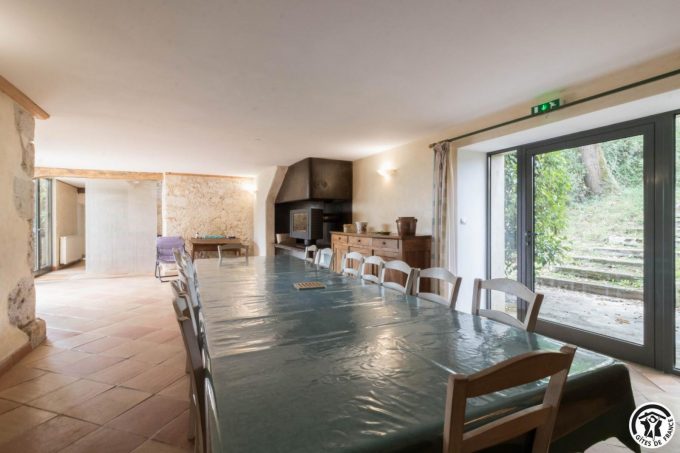 31G400541-f6ee91cf072743cb8a1cc4844c0e5817