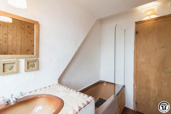 31G400647-1c144f32b4ff424a9369f1b3f01b4f30