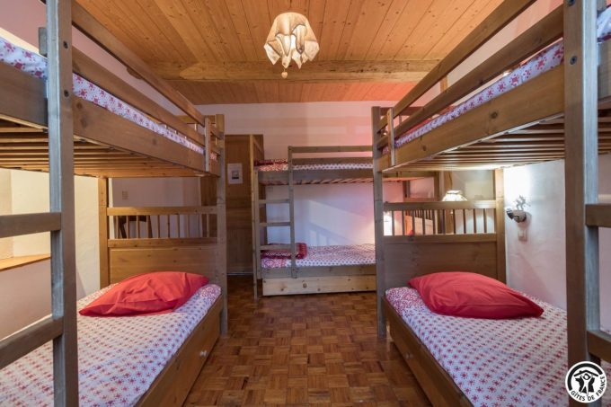 31G400647-3880287c343a4a069f3d676fbf39454d