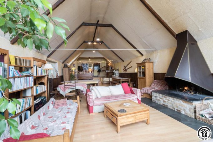 31G400647-44a5c19ae15e4404b591d56acdbb319f