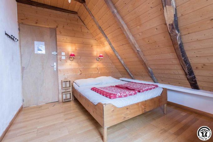 31G400647-c91939336e5e4bbcb1f41d3554e8724a