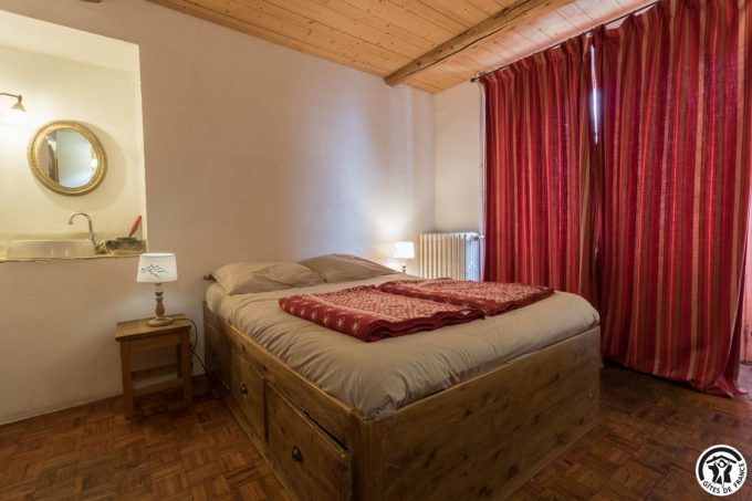 31G400647-cb8a6bcdf0b548f6a8c83cd2d0485072