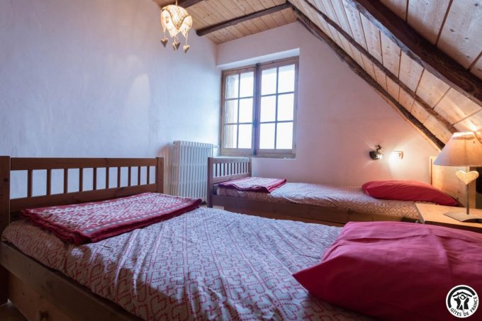 31G400647-cdd453f45ca4455baa9017d630059d94