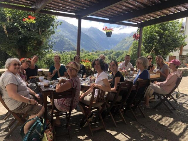 31G400647-d022ec96fb484f91ac9356cecb9162b0