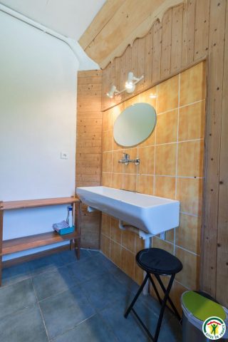 31G400762-5e577ab887114cbfa4d0d34e3c23b37c