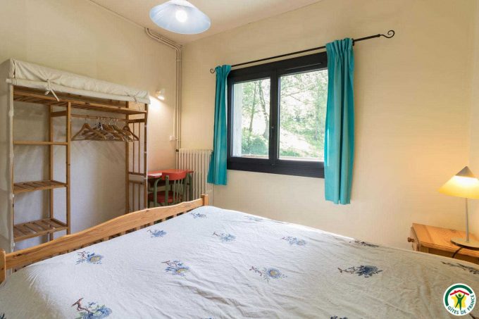 31G400762-b36560b3338146be8ddcb1895e16b680