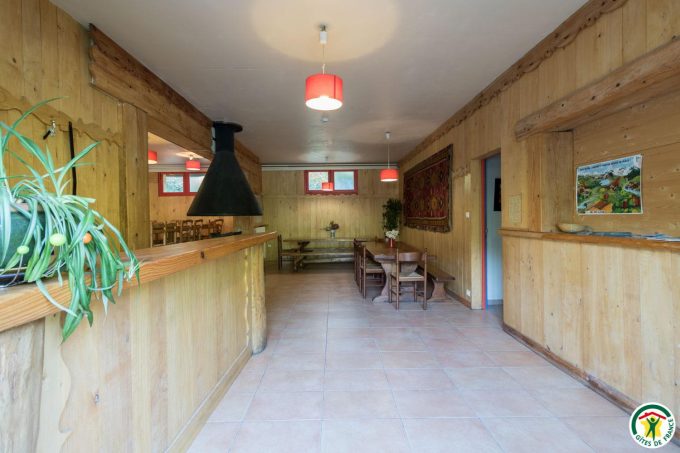 31G400762-e787ac209162484aa7a6fe832678d932