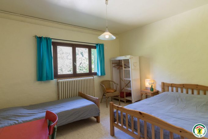 31G400762-edbd6dd4b5ed4121ad315af6a490e950