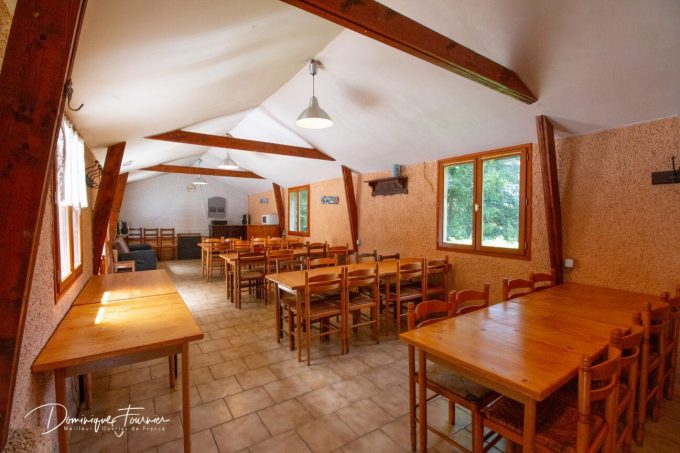 31G400939-1f147f19f3ed402eab195bba3aaeaa17