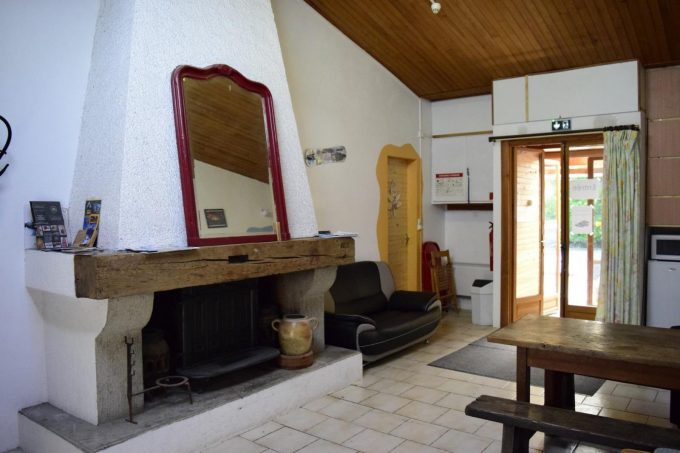 31G400939-6b0641dc60d94251ab4494dd361b99b5