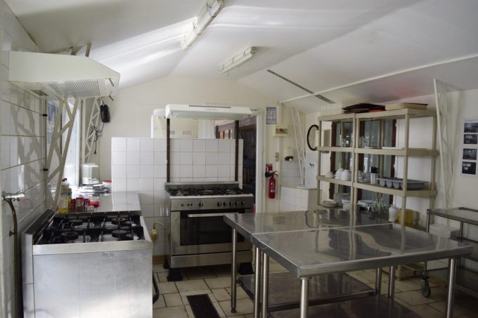 31G400939-b83f56c430854d59a9445bbdb4582888