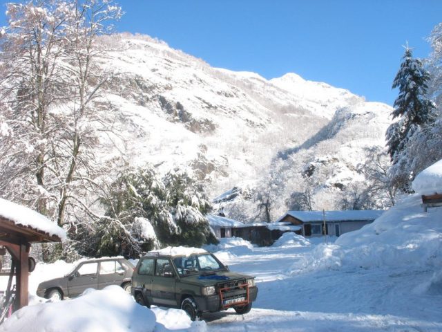 31G400939-bed0ddc1487c44de9cf4132105dccf4c