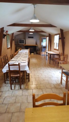 31G400939-eb64f0d0d1644d589d9734a8da740398