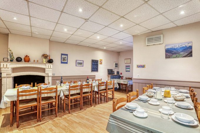 31G400994-0cf60b2432ca44788bb2daffd1459f30