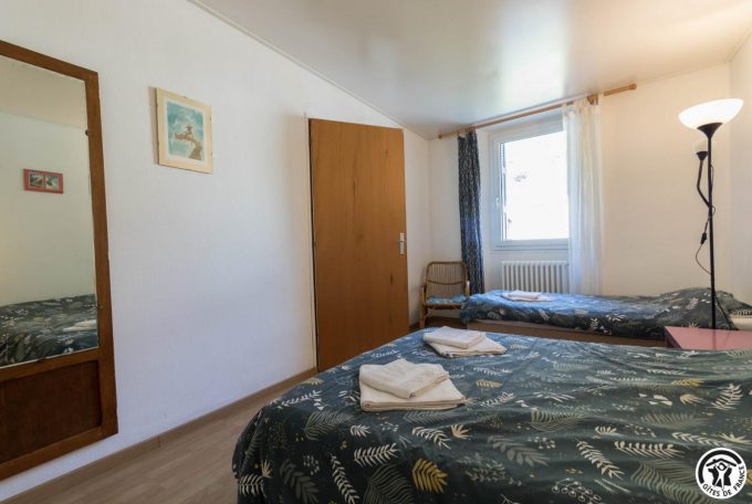 31G400994-1d0aa3b4c27740f38ef83d4bfc46848a