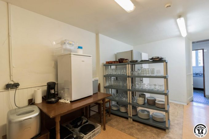 31G400994-3ed973bd98ad4ef0a927117da402568e