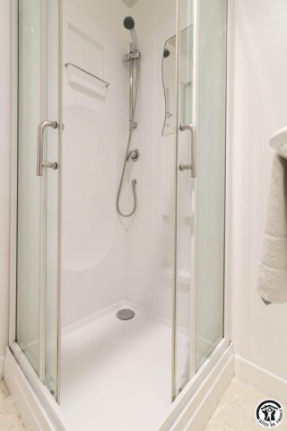 31G400994-55a95d761c2e4cf3a7d6d727f3a141b4