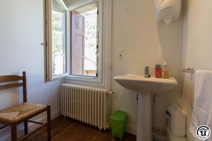 31G400994-5ba3babfb9804c5cbcccd9157ebce4f7