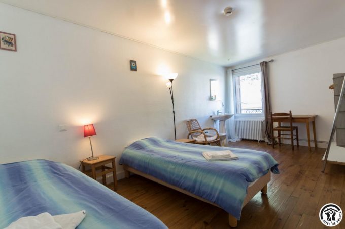 31G400994-a9896d6cd7784ef2801101872640b55f