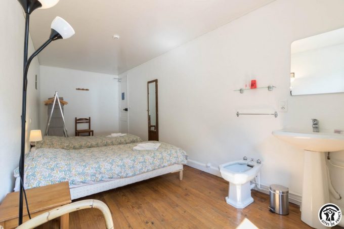 31G400994-aedb87c07e954bd9af4e8043eeeffb2b