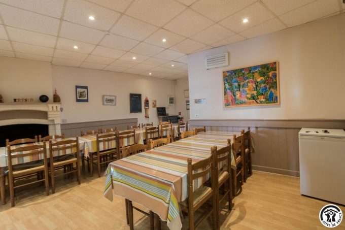 31G400994-afb88d0d99944dc7b1262d4d16cdd282