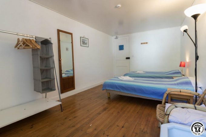 31G400994-f641401ef3f44c7589066eed492369b7