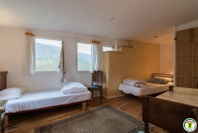 31G401200-2b479111a0244761b1a4d5daf1991aed