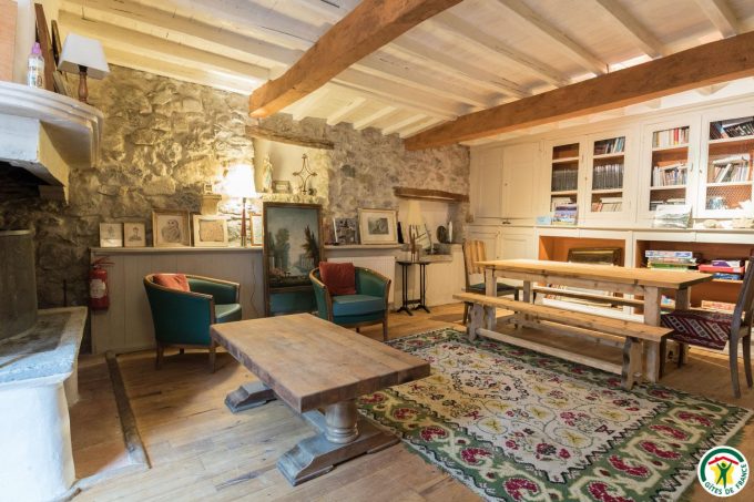 31G401200-43888b99bec448f8a4ac7f2bd1352d7d