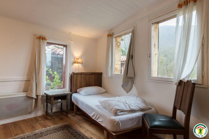 31G401200-710ec74cc7394639850c9abfff0180eb