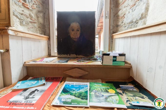 31G401200-9c45b3408fa549c6852ec52a43f7afaf