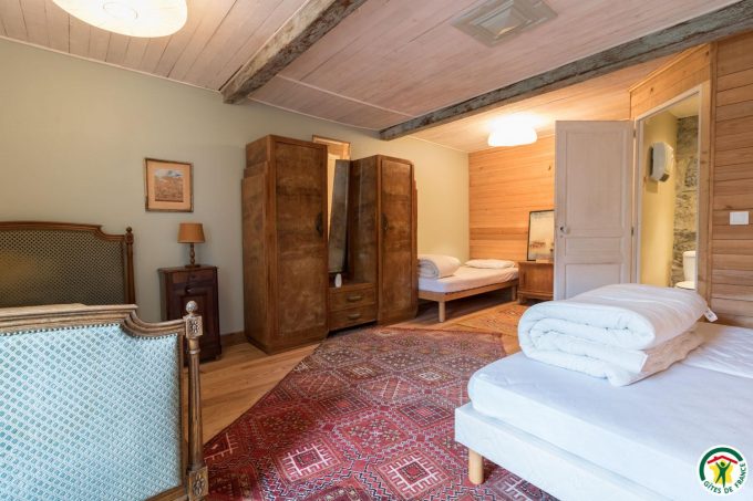 31G401200-c6edb6d605e84975a68e87024f047d0b