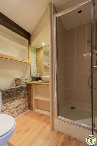 31G401200-f0620f1c34794cbe9566eeaecd042d1a