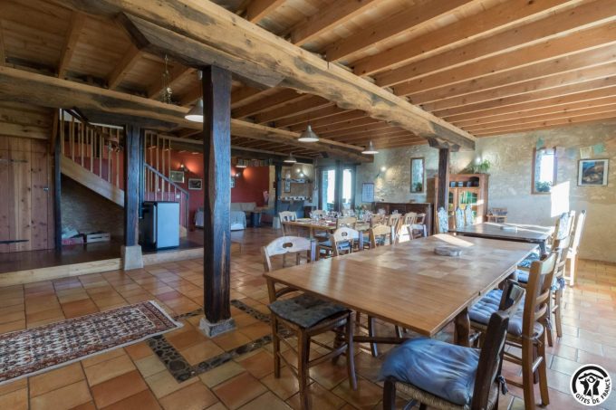 31G401244-1c3869da3c564ddc973f2f2f54f09500